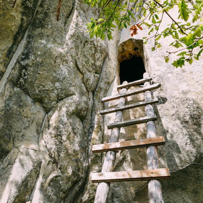 Adventure Yoga Retreat: Redescopera Curajul, Increderea si Bucuria Jocului!