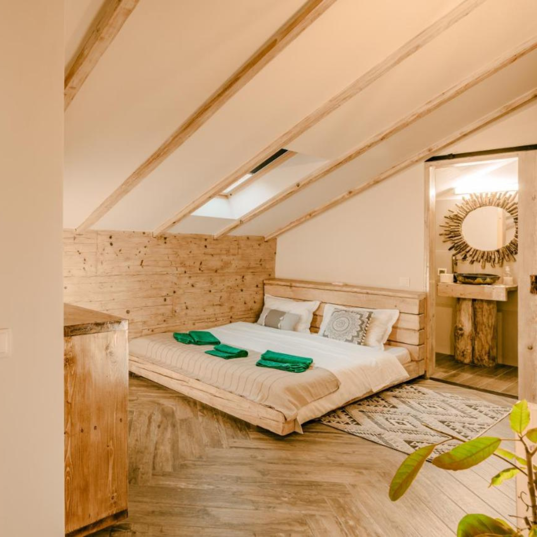 Adventure Yoga Retreat: Redescopera Curajul, Increderea si Bucuria Jocului!