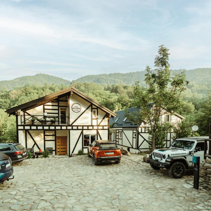 Adventure Yoga Retreat: Redescopera Curajul, Increderea si Bucuria Jocului!
