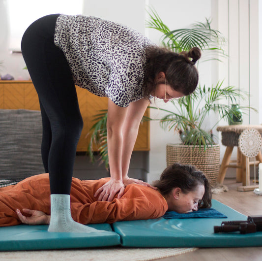 MASAJ THAI REGAL - Presopunctura, stretching și mobilizare pentru relaxare și vitalitate